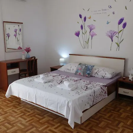 Ivanka Affittacamere Hvar Town